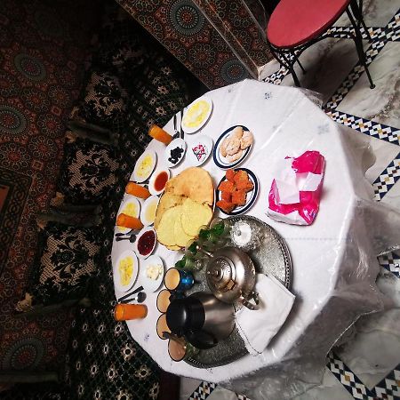 Riad Family Samnoun フェズ エクステリア 写真